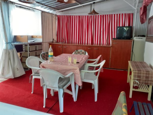 Kamp prikolka vgradena vo kamp elesec ohrid - Image 3