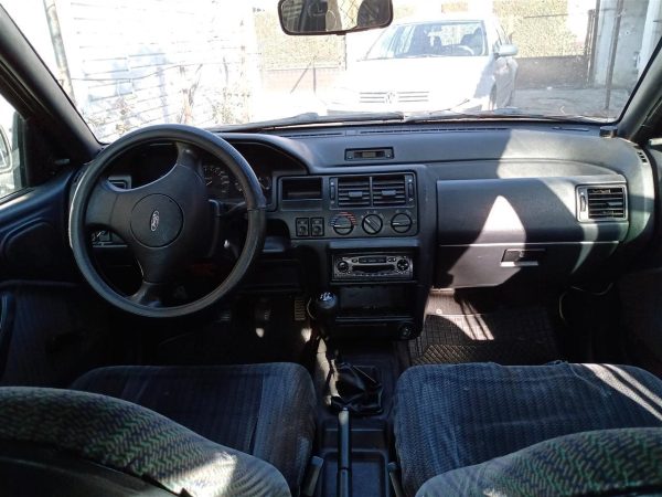 Продавам Ford Escort на делови - Image 3